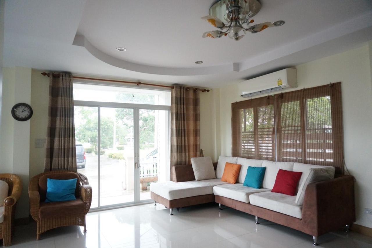 Oriental Beach By Winnie Cha-Am Exterior foto